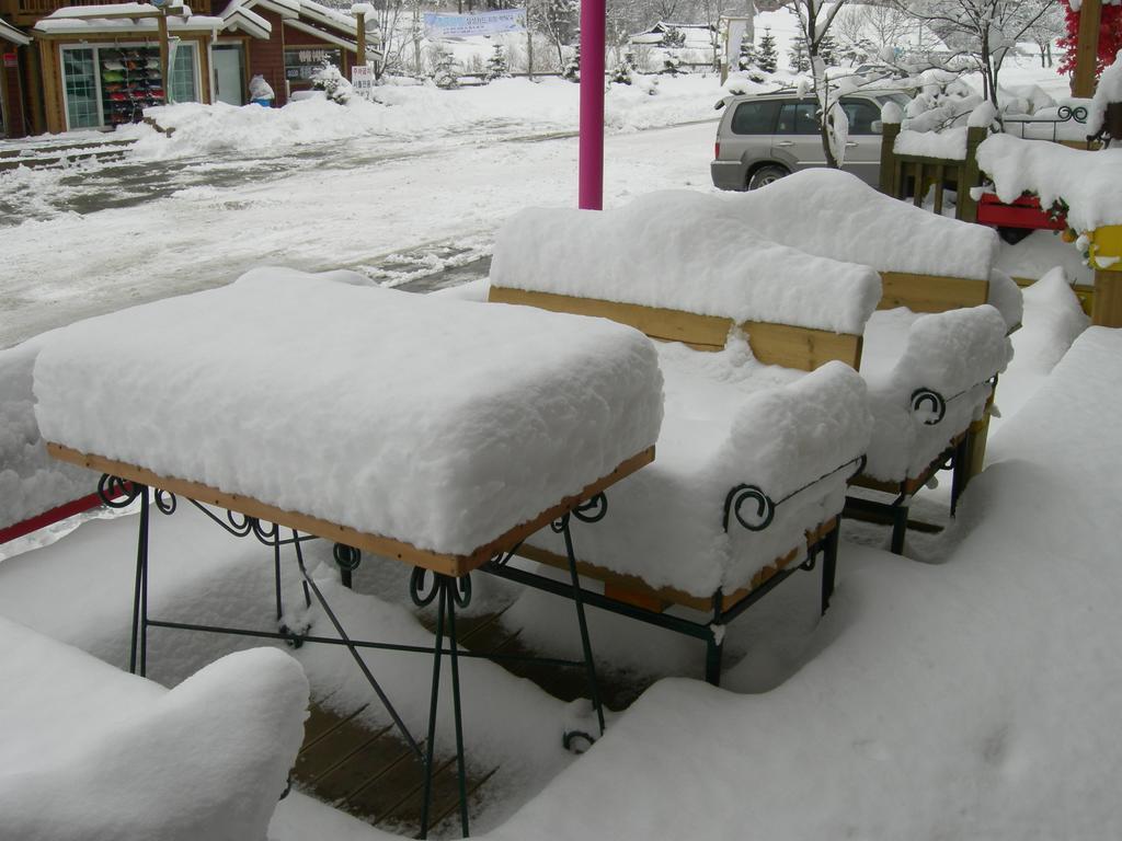 White Cabin Pyeongchang Bagian luar foto