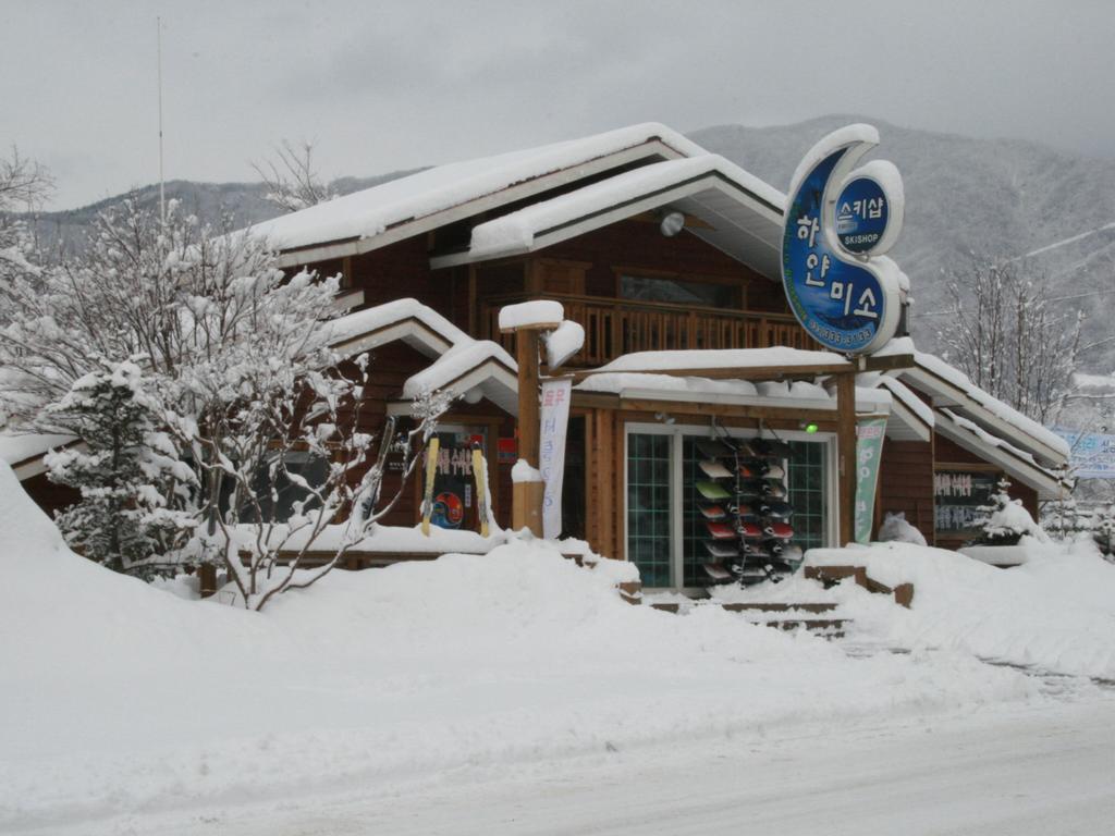White Cabin Pyeongchang Bagian luar foto