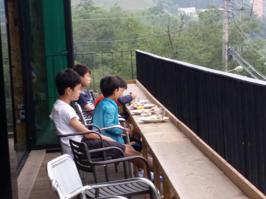 White Cabin Pyeongchang Bagian luar foto