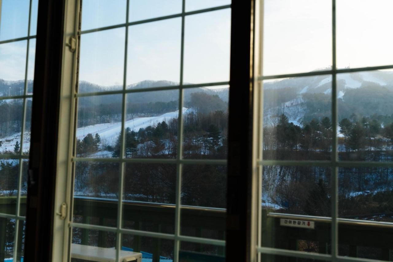 White Cabin Pyeongchang Bagian luar foto