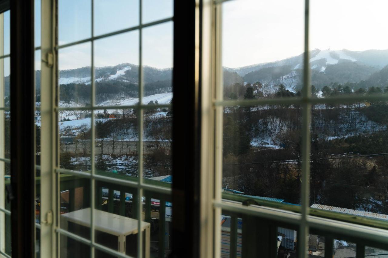 White Cabin Pyeongchang Bagian luar foto